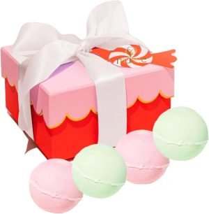 Musee | Holiday Scalloped Bath Balm Set | Handmade in USA | Vegan & Cruelty-Free | Paraben-Free & Sulfate-Free | Festive Gift Set for Women | Natural Bath Bombs for a Luxurious Spa Experience | 4-Pack
