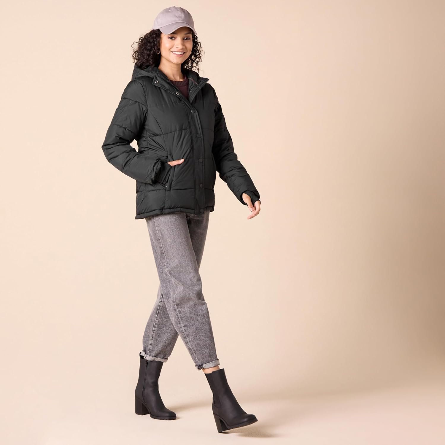Amazon Essentials Womens Heavyweight Quilted Long-Sleeve Hooded Puffer Coat (Available in Plus Size) - Image 5
