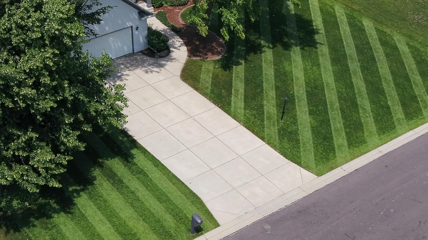 Lawn Striping System – UNIVERSAL FIT - Works with Most 20”-22” Gas & Battery Residential Walk-Behind Mowers (Mounting Brackets for over 40 Major Brands Included in Box – See List Below) - Image 4