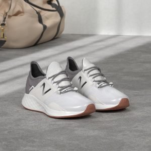 New Balance Women’s Fresh Foam Roav V1 Sneaker