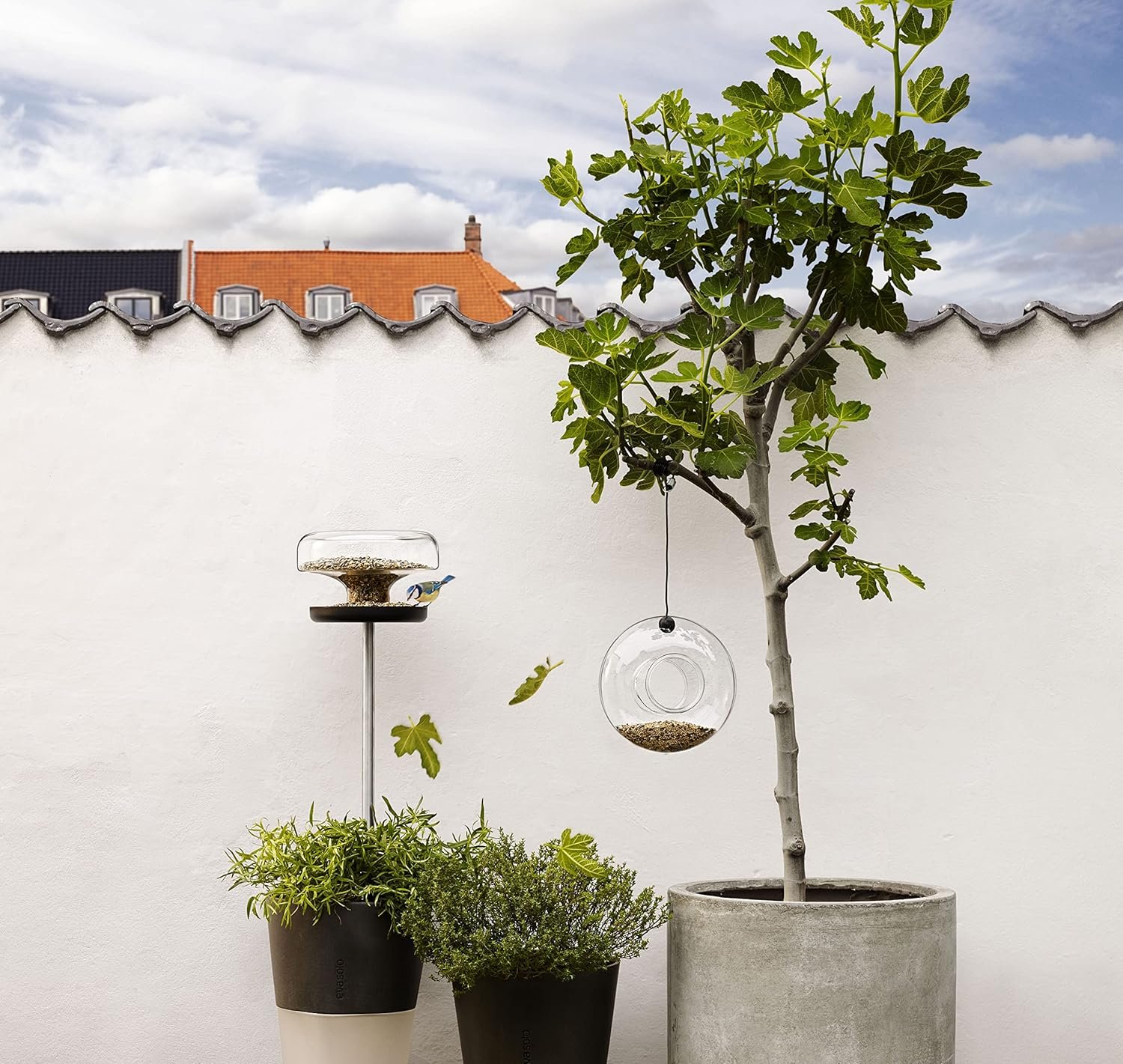 EVA SOLO | Bird Feeder | Mouth-Blown Glass – Easy to Clean | Outdoor Patio & Garden | Several Attachment Options | Drain Hole to Prevent Feed from Freezing - Image 4